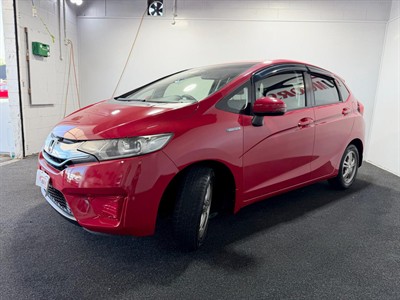 2014 Honda Fit Hybrid - Thumbnail