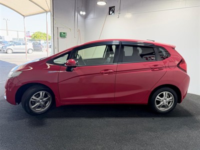 2014 Honda Fit Hybrid - Thumbnail