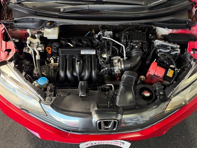 2014 Honda Fit Hybrid - Thumbnail