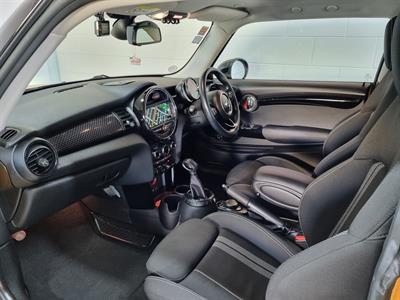 2015 Mini Cooper - Thumbnail