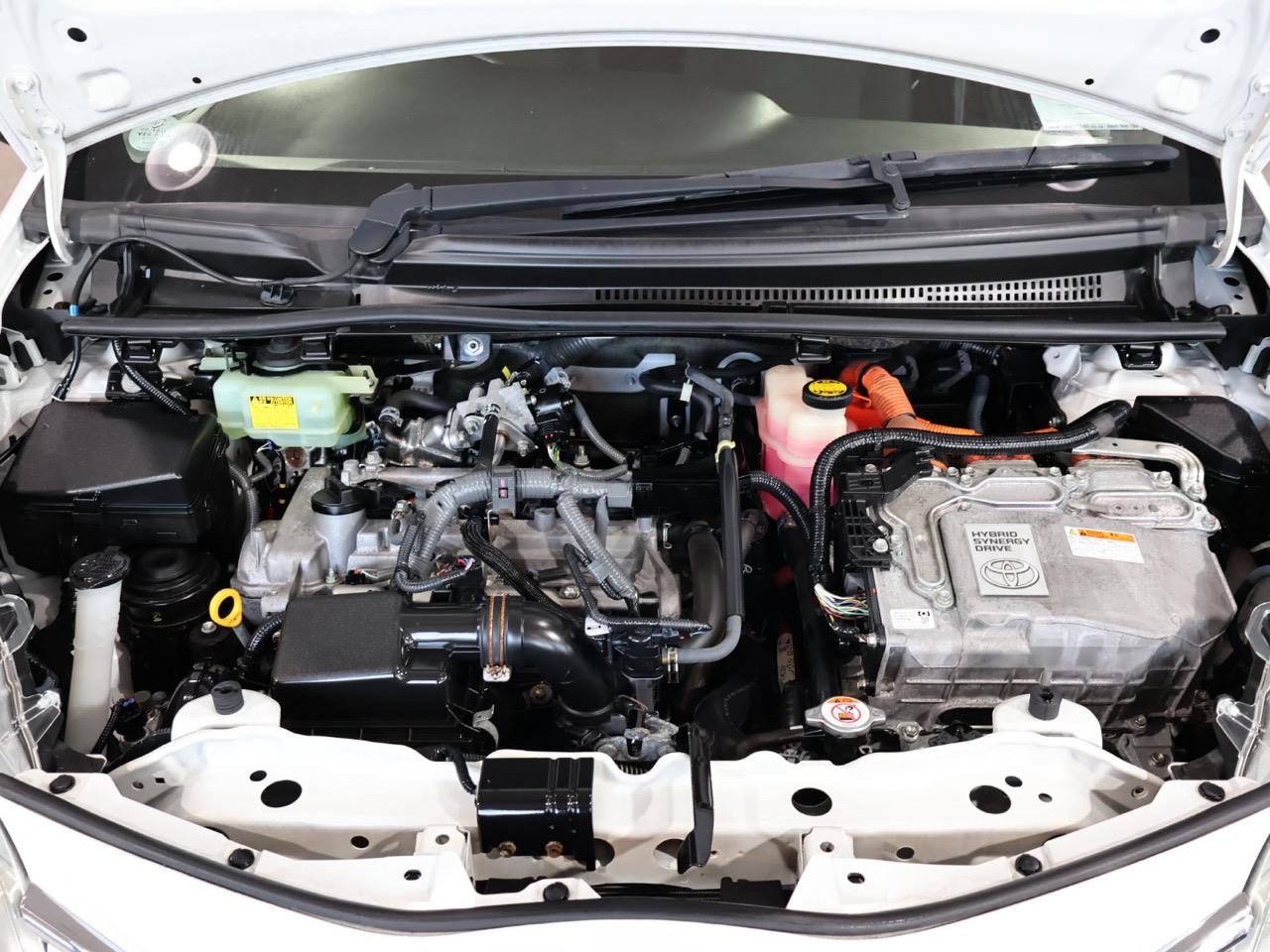 2017 Toyota Vitz