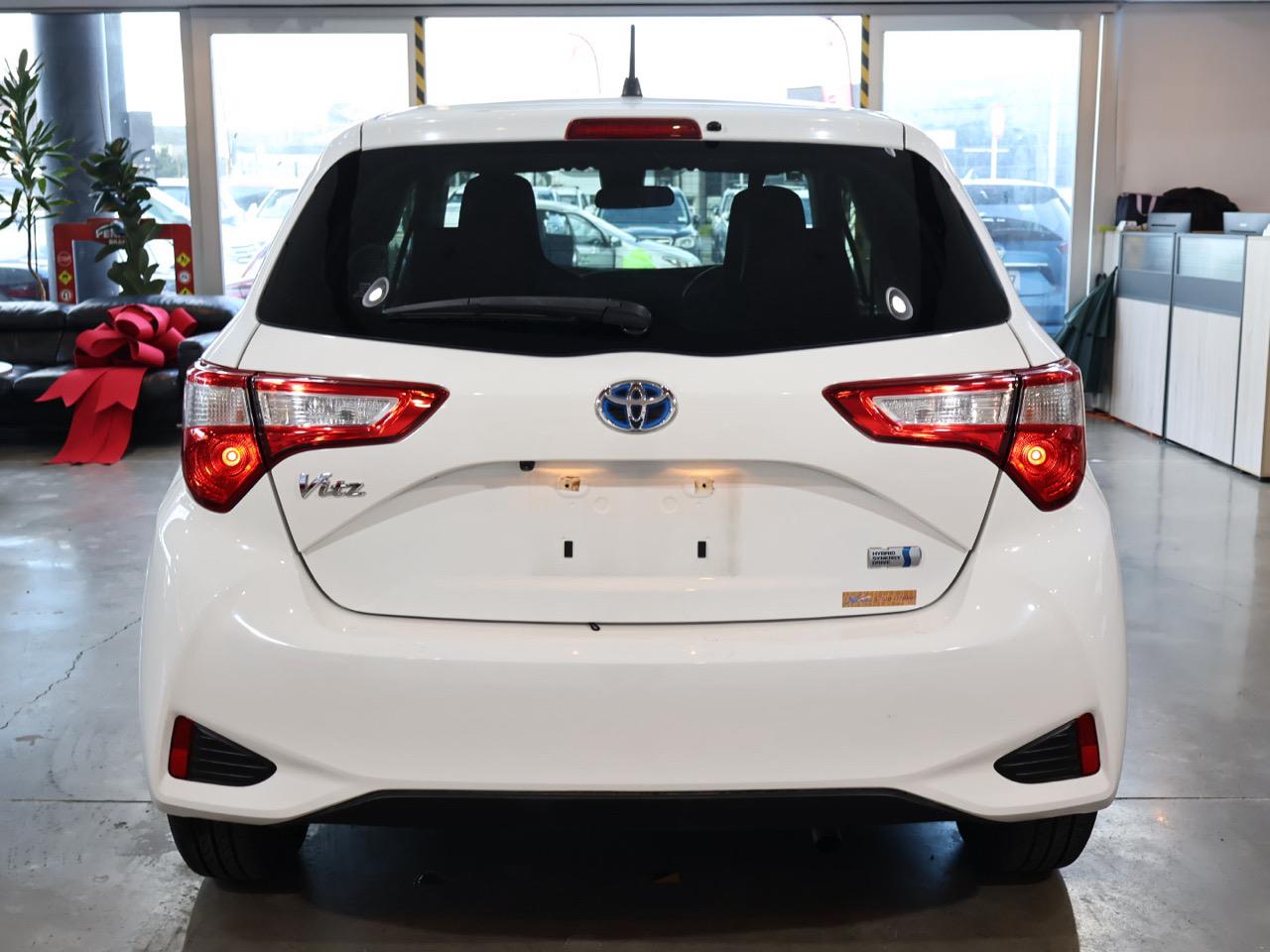 2017 Toyota Vitz