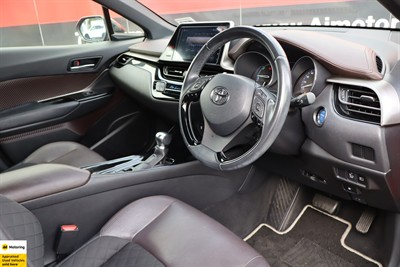2018 Toyota C-HR - Thumbnail