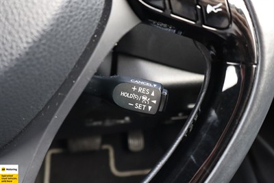 2018 Toyota C-HR - Thumbnail