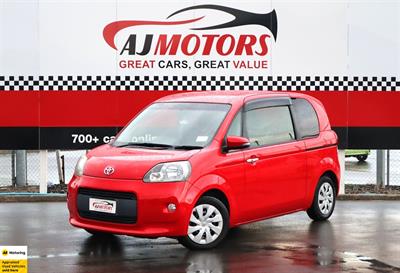 2013 Toyota Porte - Thumbnail