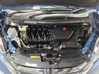 2016 Nissan Serena - Thumbnail