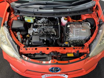 2013 Toyota Aqua - Thumbnail