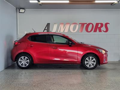 2015 Mazda Demio - Thumbnail