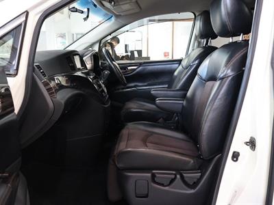 2018 Nissan Elgrand - Thumbnail