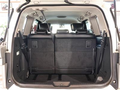 2018 Nissan Elgrand - Thumbnail