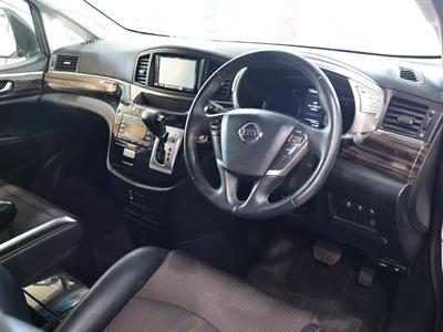 2018 Nissan Elgrand - Thumbnail