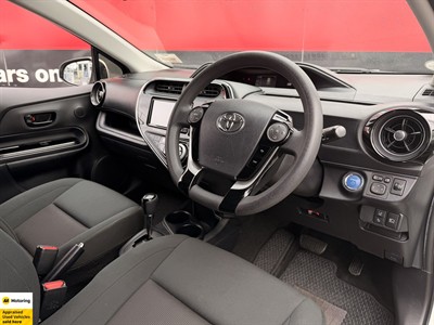 2018 Toyota Aqua - Thumbnail