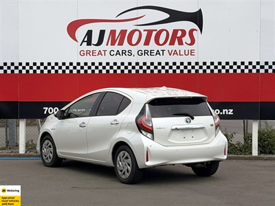 2018 Toyota Aqua - Thumbnail