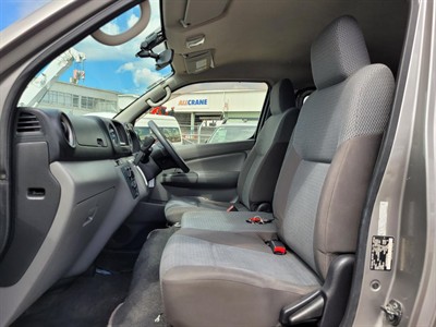 2016 Nissan NV350 - Thumbnail