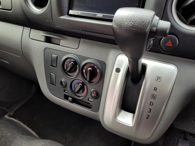 2016 Nissan NV350 - Thumbnail