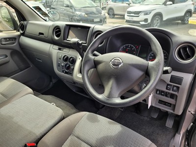 2016 Nissan NV350 - Thumbnail