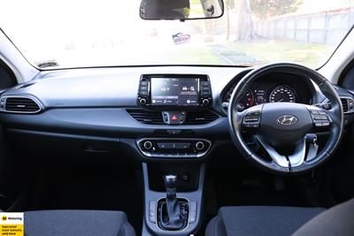 2022 Hyundai i30 - Thumbnail