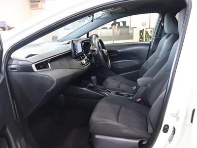2018 Toyota Corolla - Thumbnail