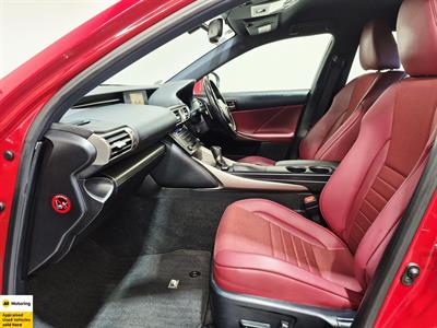 2015 Lexus IS - Thumbnail