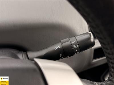 2012 Toyota Prius - Thumbnail