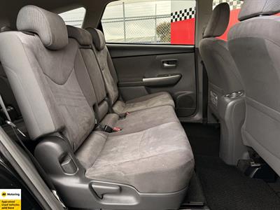 2012 Toyota Prius - Thumbnail