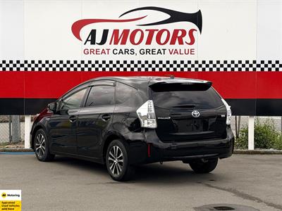 2012 Toyota Prius - Thumbnail