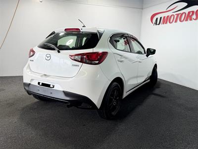 2015 Mazda Demio - Thumbnail