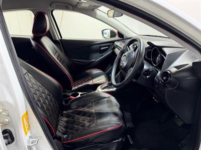 2015 Mazda Demio - Thumbnail