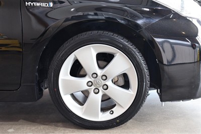 2014 Toyota Prius - Thumbnail