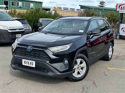 2021 Toyota RAV4 - Thumbnail