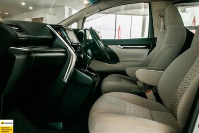 2018 Toyota Alphard - Thumbnail