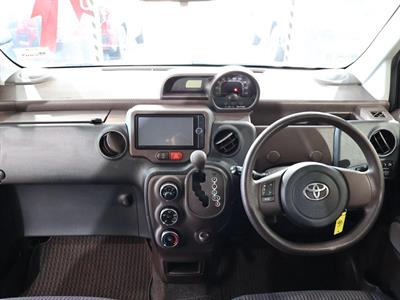 2013 Toyota Spade - Thumbnail