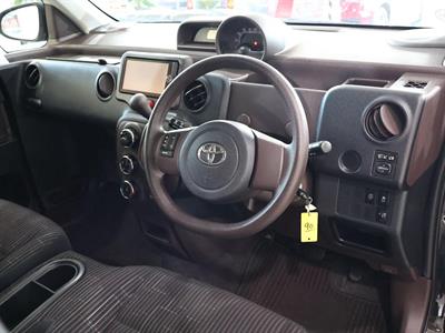 2013 Toyota Spade - Thumbnail