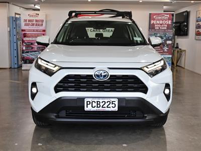 2022 Toyota RAV4 - Thumbnail