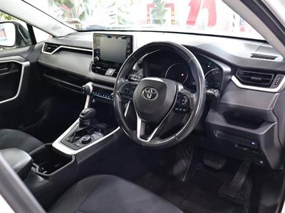 2022 Toyota RAV4 - Thumbnail