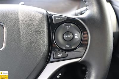 2015 Honda Jade - Thumbnail