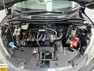 2015 Honda Vezel - Thumbnail