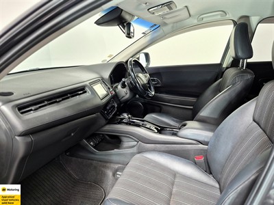 2015 Honda Vezel - Thumbnail