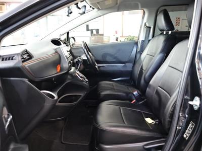 2016 Toyota Sienta - Thumbnail
