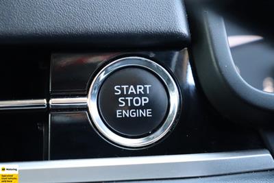 2022 Mitsubishi Outlander - Thumbnail