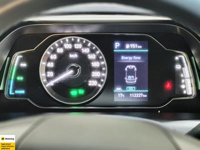 2022 Hyundai IONIQ - Thumbnail