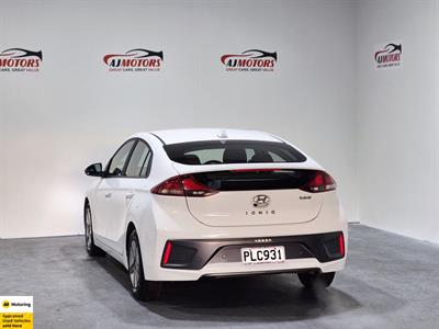 2022 Hyundai IONIQ - Thumbnail