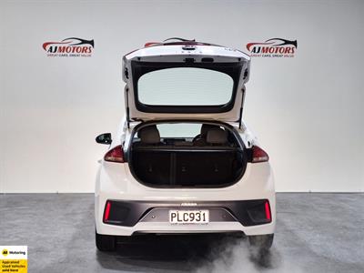 2022 Hyundai IONIQ - Thumbnail