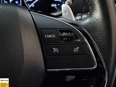 2022 Mitsubishi Eclipse Cross - Thumbnail