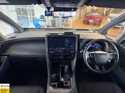 2024 Toyota Alphard - Thumbnail