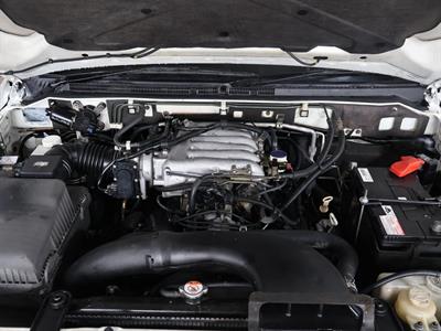 2006 Mitsubishi Pajero - Thumbnail