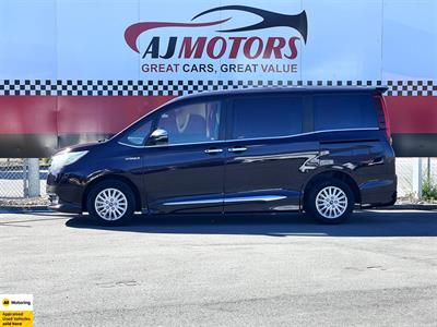 2014 Toyota Noah - Thumbnail