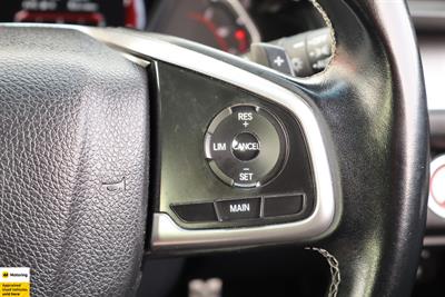 2017 Honda Civic - Thumbnail