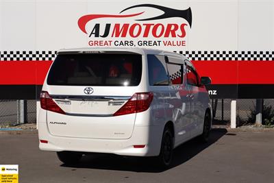 2013 Toyota Alphard - Thumbnail