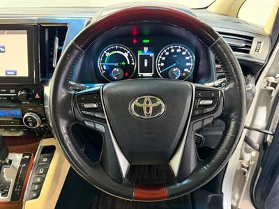 2015 Toyota Vellfire - Thumbnail